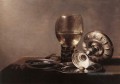 Nature morte avec verre à vin et bol en argent Pieter Claesz